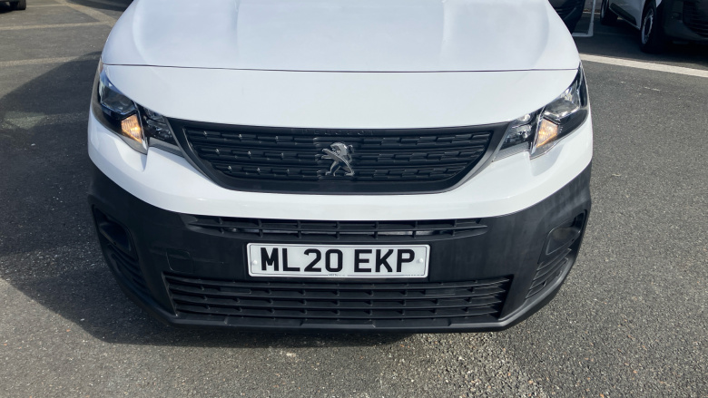 Peugeot Partner Standard Diesel 1000 1.5 BlueHDi 100 Professional Van